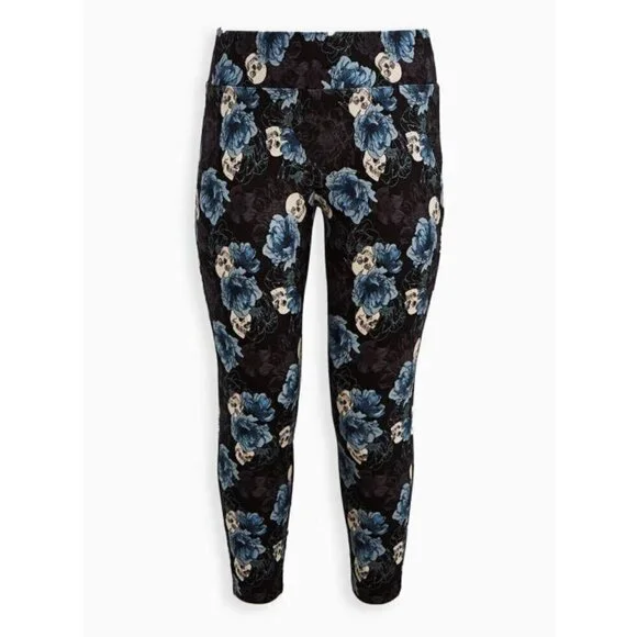 Torrid Pixie Skull Pants 1X Pull On Stretch Ponte Crop Whimsigoth Dark Floral - Picture 1 of 11